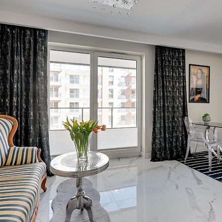 Art Apartament Apartment กดัญสก์ ภายนอก รูปภาพ