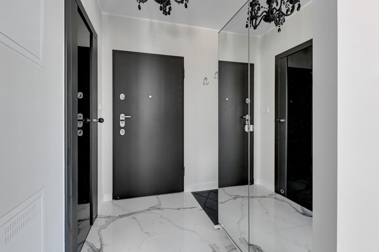 Art Apartament Apartment กดัญสก์ ภายนอก รูปภาพ